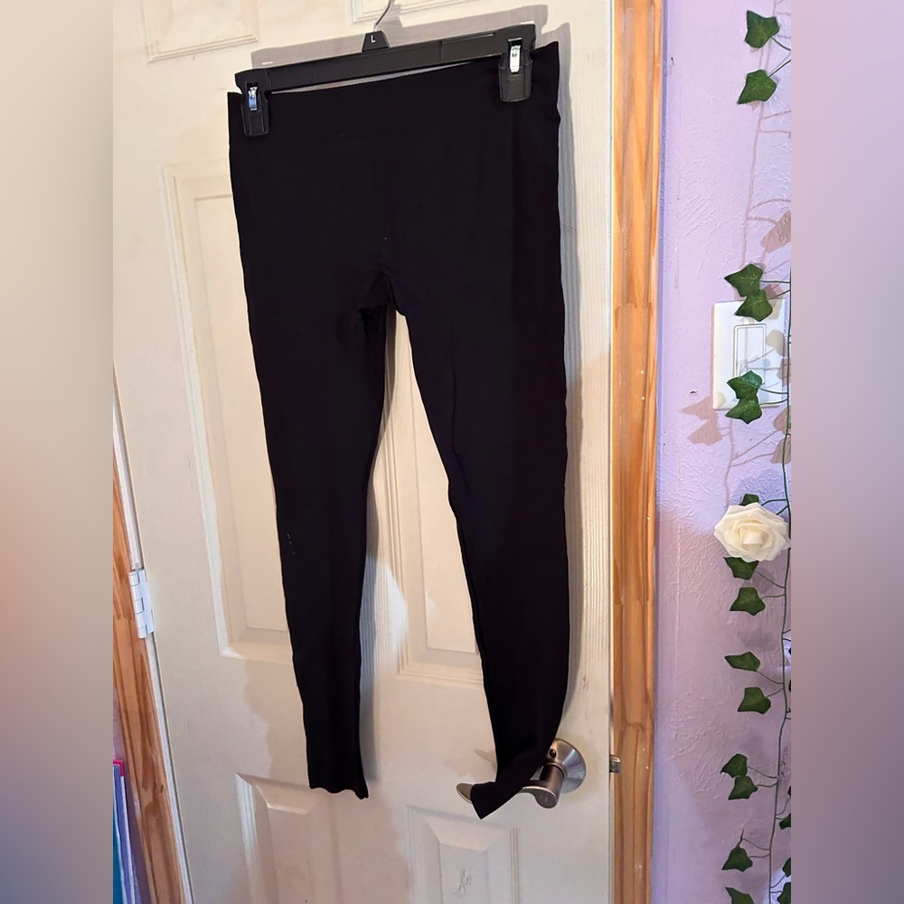 Black leggings